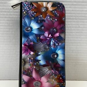 Floral Pattern Wallet with Zipper